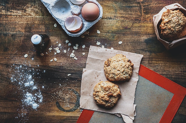 Freshly baked cookies on a wooden surface 