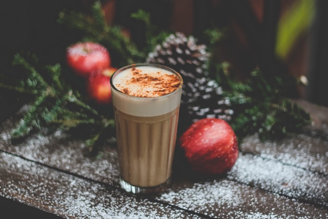 Spiced latte in a clear glass